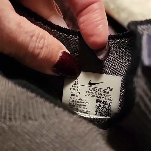 NIKE REACT  MENS  SNEAKERS 👟 SIZE  11 - Picture 4 of 8